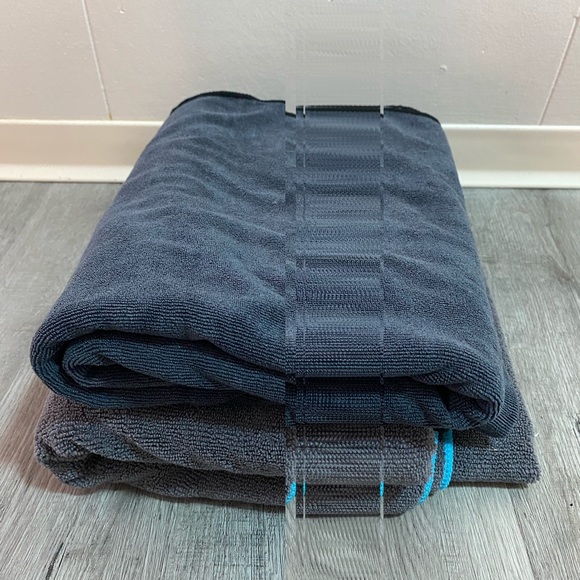 2 Hot Yoga / Pilates Towel for on top of Mats Gray - Picture 6 of 7